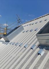 Kalzip_roof_sheets_and_window_opening